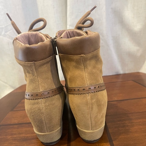 Sundance Booties Size 39 (8.5) - Picture 4 of 7